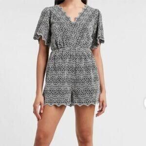 Express Black and White Eyelet Textured Patterned Short Sleeve Romper Size L